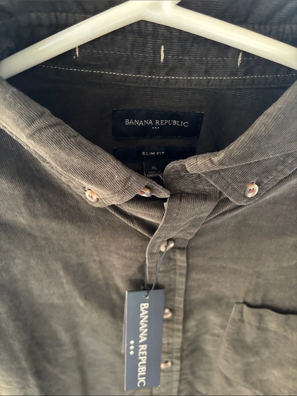 Banana Republic Men's Dark Olive Button-Down Shirt